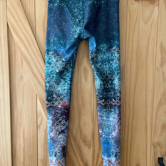 CALIA by Carrie Underwood Compression Leggings - Picture 4 of 8